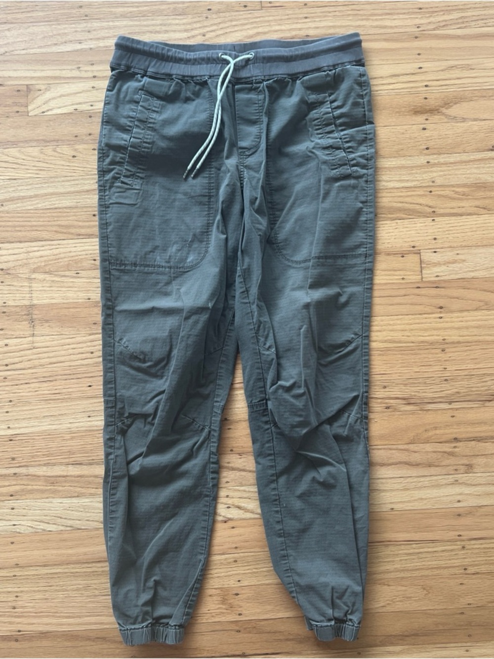 Vuori Ripstop Traveler Climber Jogger Pants Large Green Travel Athletic V434